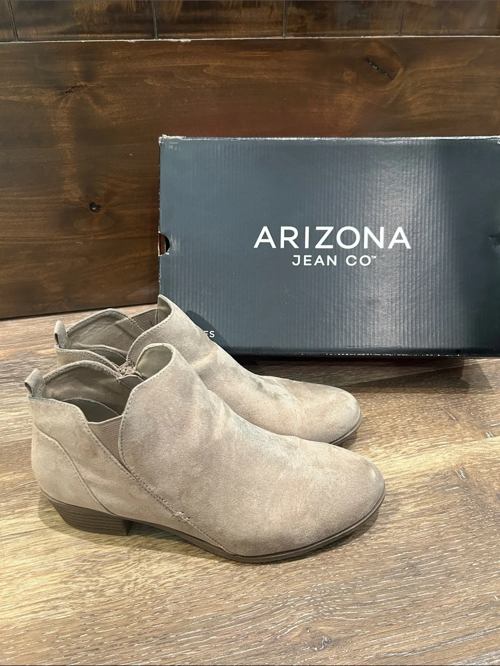 Arizona Jean Company Taupe Suede Ankle Booties - has original box - Size 9